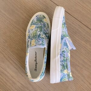 Tommy Bahama Blue Tropical Floral Slip-On Ferris Sneakers Shoes - New Size 8.5